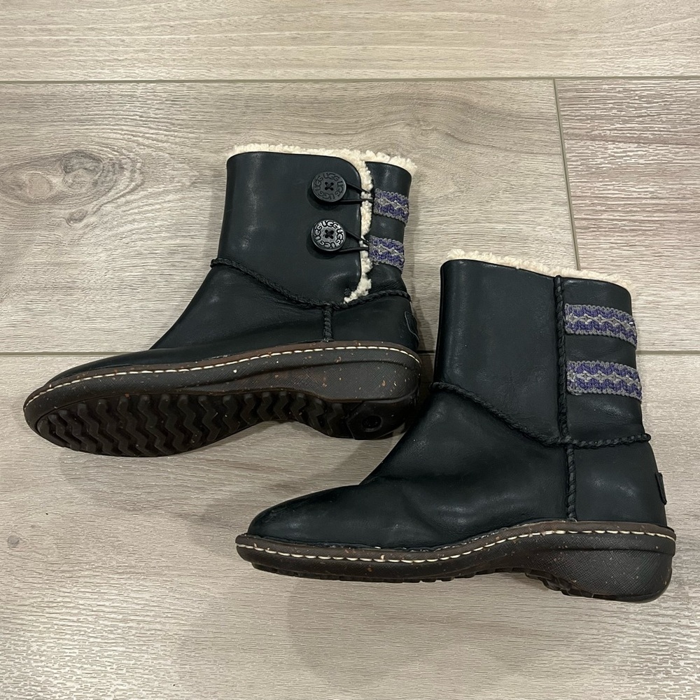 UGG Lillie Brown Leather Sheepskin Lined Boots - Women's 6 - Picture 4 of 10
